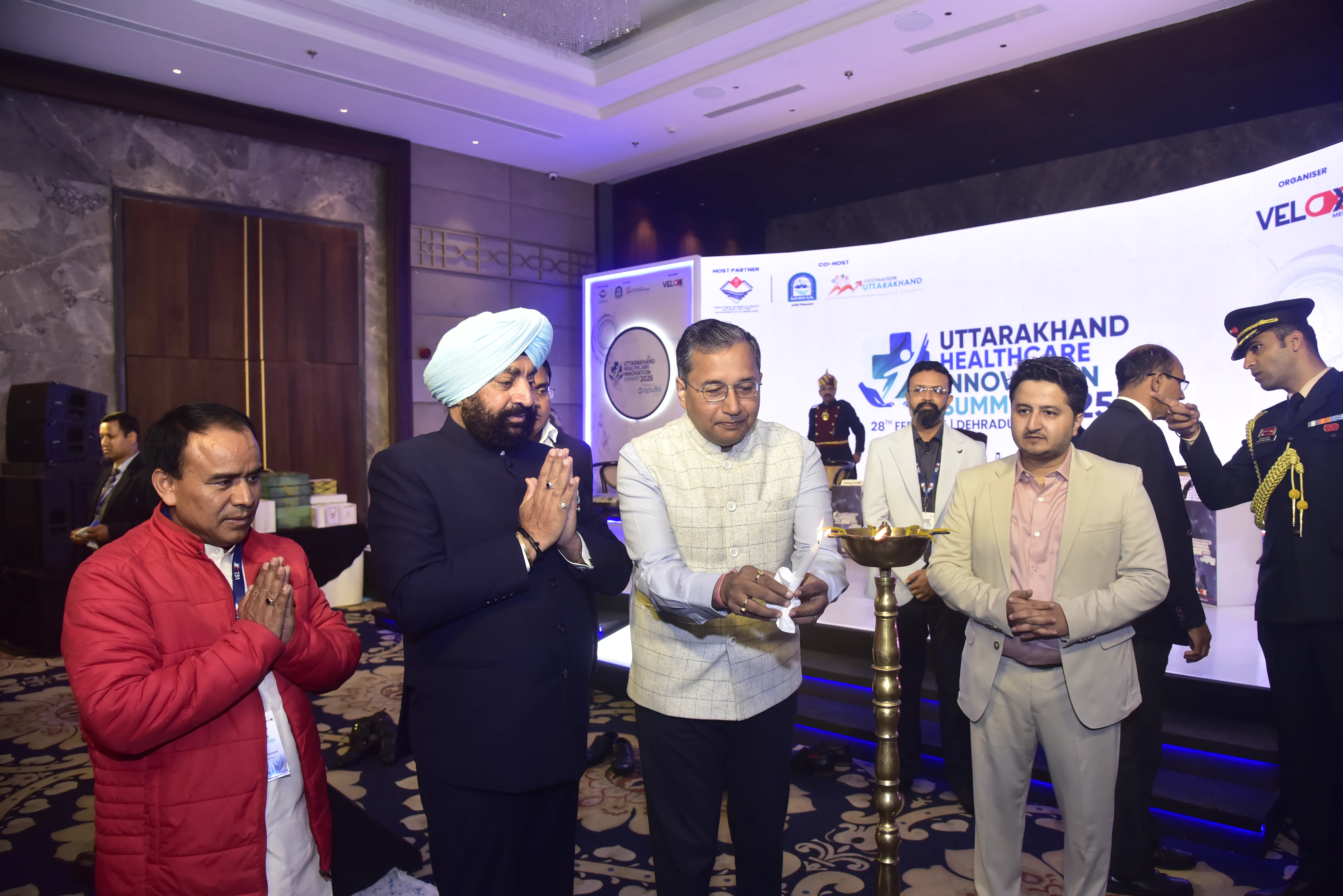 Welcome address moments